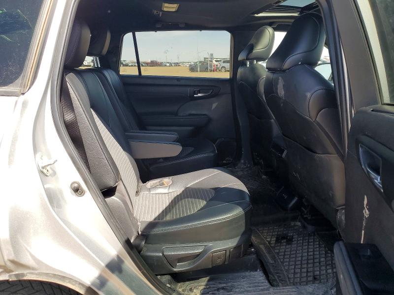 2022 Toyota Highlander მანქანა იყიდება აუქციონზე, vin: 5TDLZRBH7NS249149, აუქციონის ნომერი: 50722236