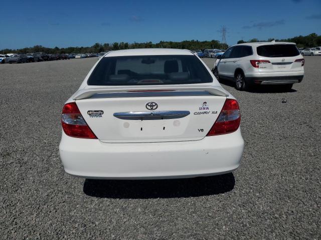 51624466 :رقم المزاد ، 4T1BF30K92U028784 vin ، 2002 Toyota Camry مزاد بيع