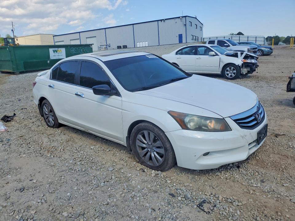 48939556 :رقم المزاد ، 1HGCP3F84BA025134 vin ، 2011 Honda Accord مزاد بيع