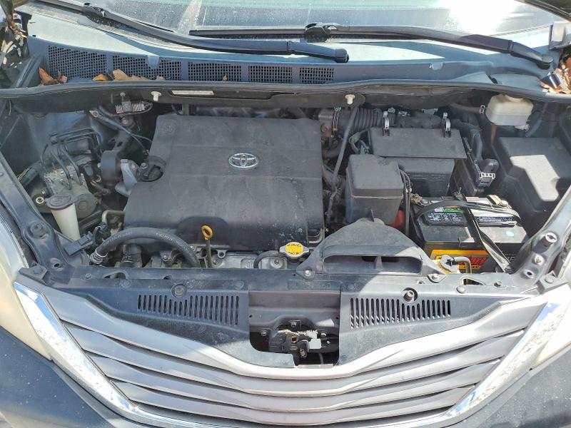 47423366 :رقم المزاد ، 5TDYK3DC7CS232289 vin ، 2012 Toyota Sienna مزاد بيع
