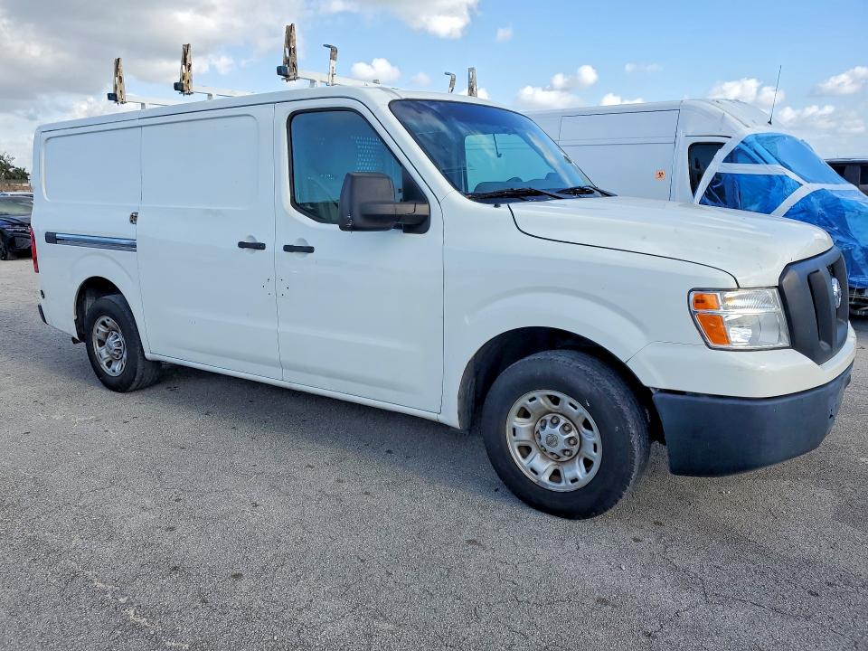 52972946 :رقم المزاد ، 1N6BF0KM5KN801579 vin ، 2019 Niss Nv مزاد بيع