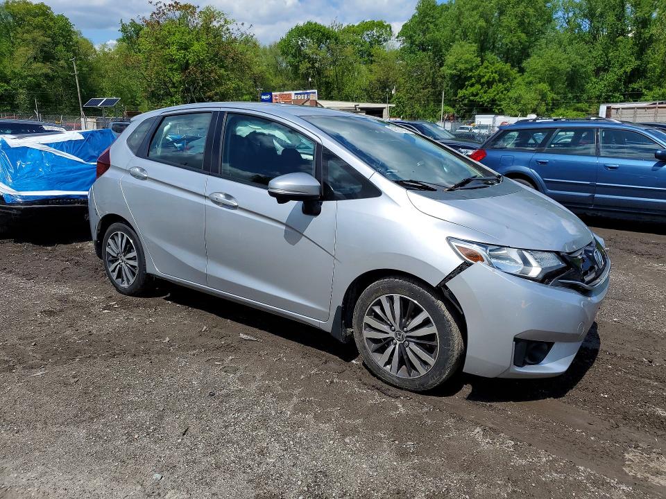 52051866 :رقم المزاد ، 3HGGK5H85FM738187 vin ، 2015 Honda Fit مزاد بيع