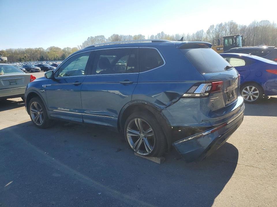 Продажа на аукционе авто 2018 Volkswagen Tiguan, vin: 3VV2B7AX4JM216179, номер лота: 49109266