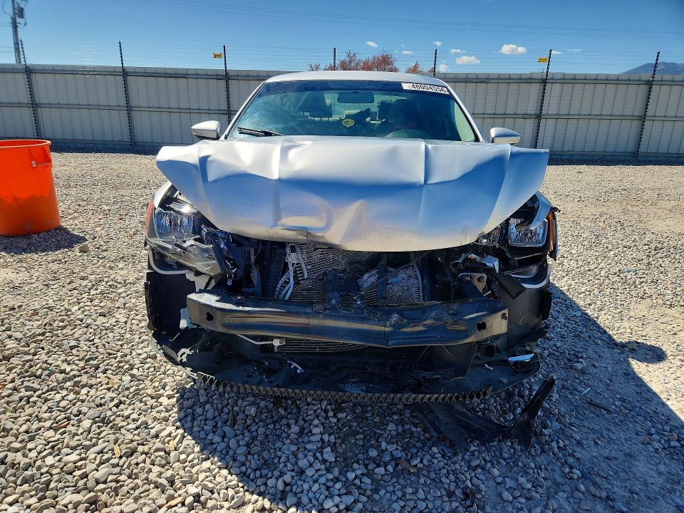 48004556 :رقم المزاد ، 1VWAT7A38GC037588 vin ، 2016 Volkswagen Passat مزاد بيع