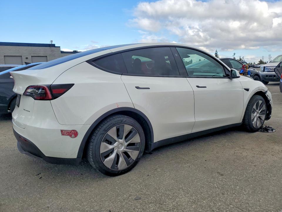 Продажа на аукционе авто 2024 Tesla Model Y, vin: 7SAYGAEE0RF984681, номер лота: 50761266