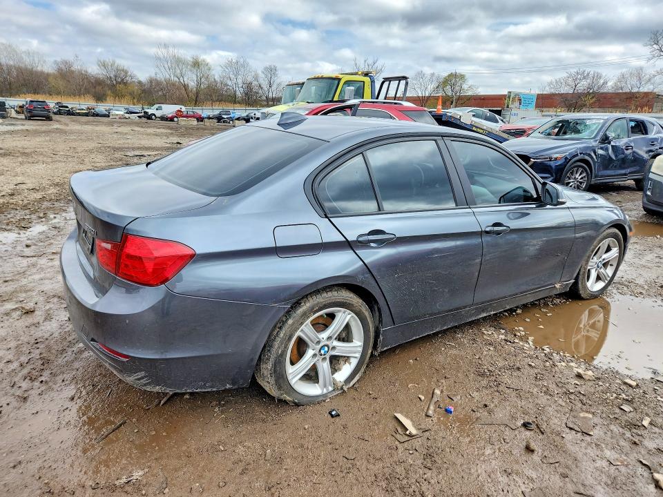 49505966 :رقم المزاد ، WBA3C3C5XDF982441 vin ، 2013 Bmw 320 مزاد بيع