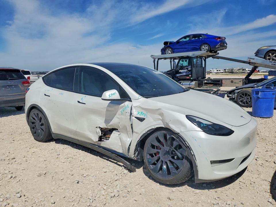 Продаж на аукціоні авто 2024 Tesla Model Y, vin: 7SAYGDEF4RF050727, номер лоту: 48974626