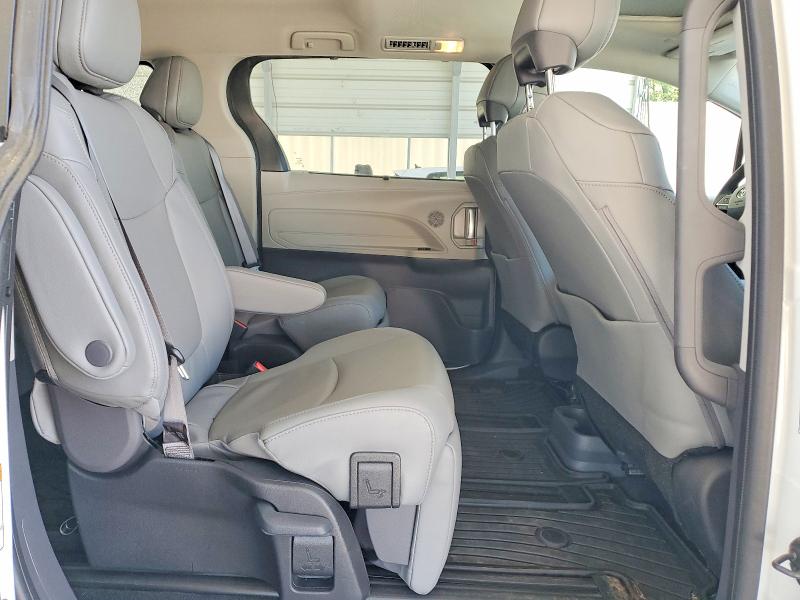 50575646 :رقم المزاد ، 5TDZRKEC5RS220241 vin ، 2024 Toyota Sienna مزاد بيع