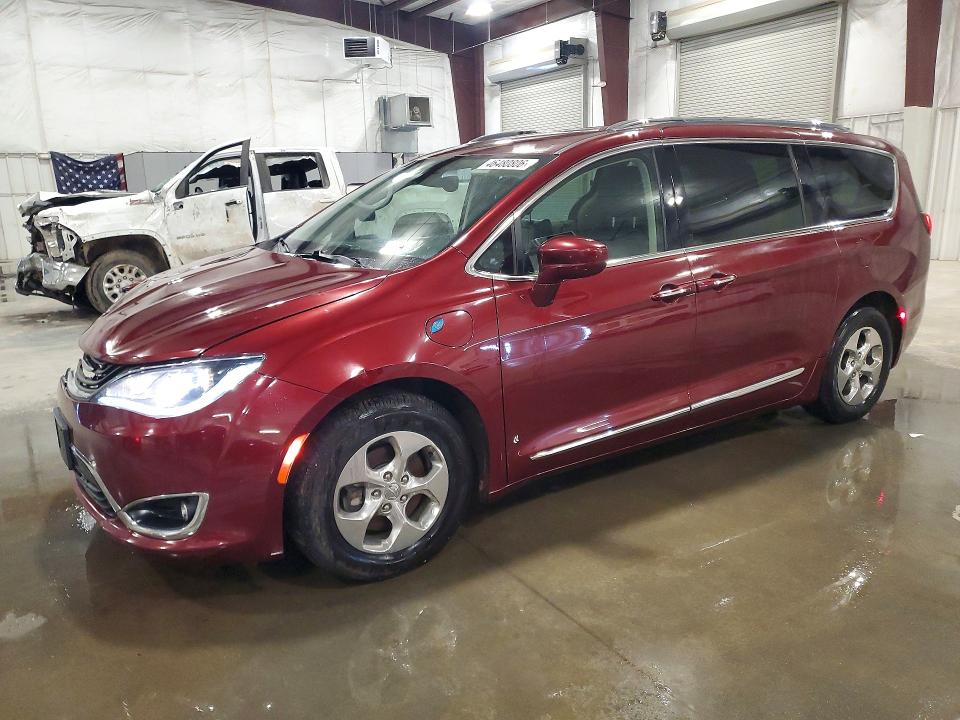 46480806 :رقم المزاد ، 2C4RC1L74KR551151 vin ، 2019 Chrysler Pacifica مزاد بيع