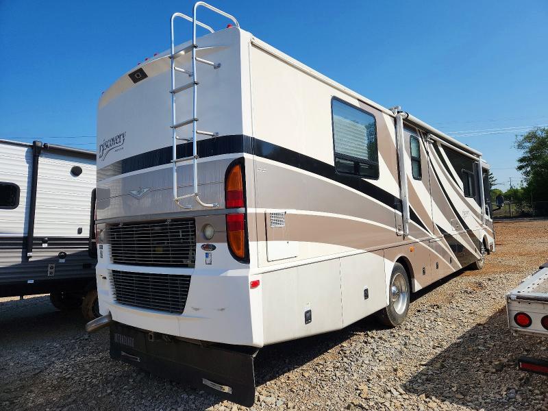 41883816 :رقم المزاد ، 4UZAAHAK73CL69288 vin ، 2003 Freightliner Chassis مزاد بيع