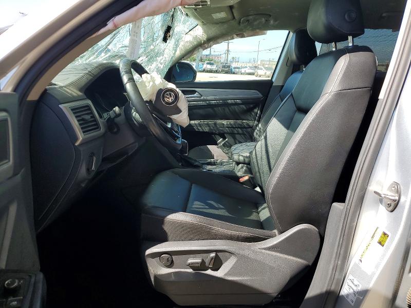 49493906 :رقم المزاد ، 1V2CR2CA9JC566823 vin ، 2018 Volkswagen Atlas مزاد بيع