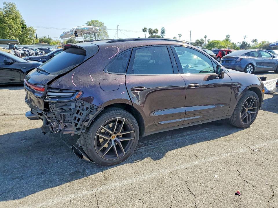 Auction sale of the 2025 Porsche Macan, vin: WP1AA2A54SLB05258, lot number: 52090986