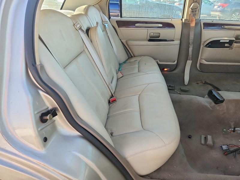 Продаж на аукціоні авто 2004 Lincoln Town Car, vin: 1LNHM83W34Y654225, номер лоту: 49826686