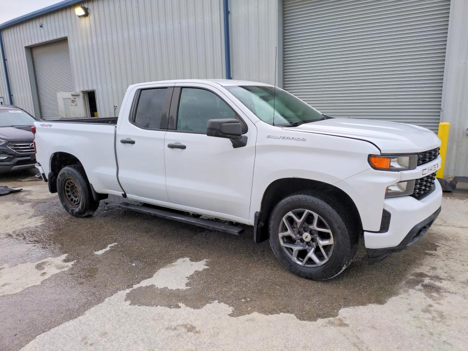50707876 :رقم المزاد ، 1GCRYAEF3LZ300442 vin ، 2020 Chevrolet Silverado مزاد بيع