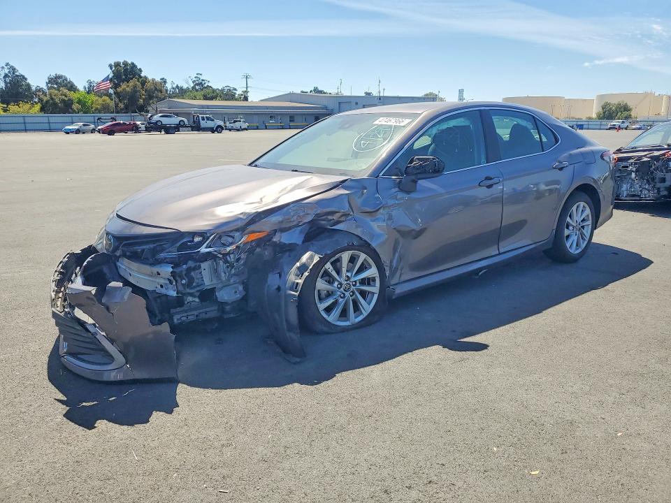 2024 Toyota Camry მანქანა იყიდება აუქციონზე, vin: 4T1C11AK3RU221934, აუქციონის ნომერი: 47467966