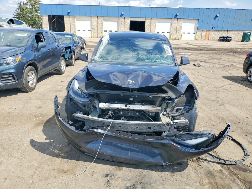 2024 Tesla Model Y მანქანა იყიდება აუქციონზე, vin: 7SAYGDEE8RF157657, აუქციონის ნომერი: 48199436