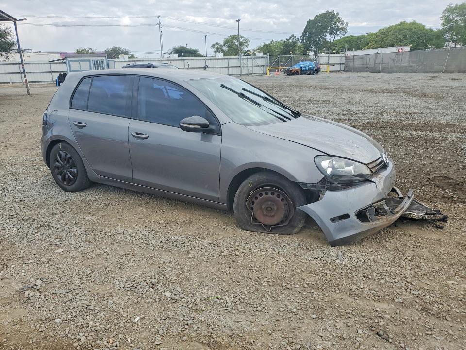 51888546 :رقم المزاد ، WVWDB7AJ2DW130490 vin ، 2013 Volkswagen Golf مزاد بيع