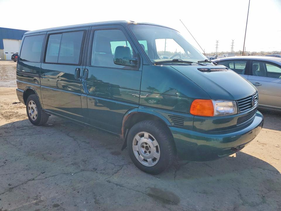 50678226 :رقم المزاد ، WV2MH4705YH095418 vin ، 2000 Volkswagen Eurovan مزاد بيع