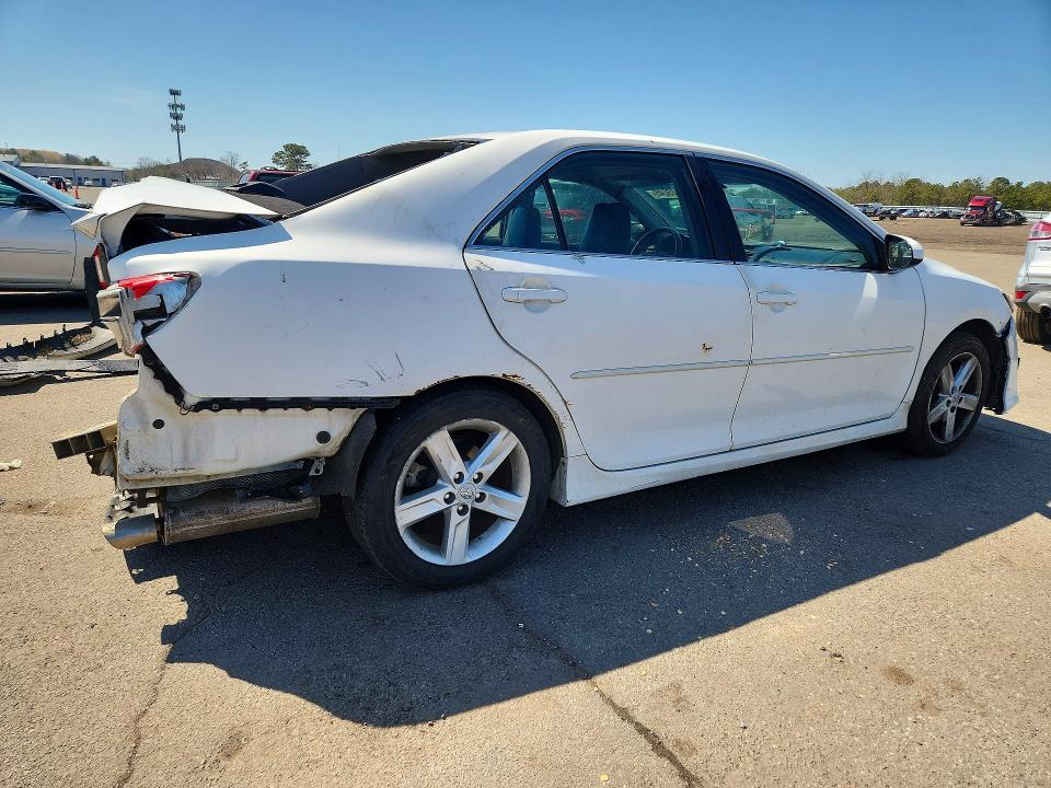 49923246 :رقم المزاد ، 4T1BF1FK4CU557993 vin ، 2012 Toyota Camry مزاد بيع