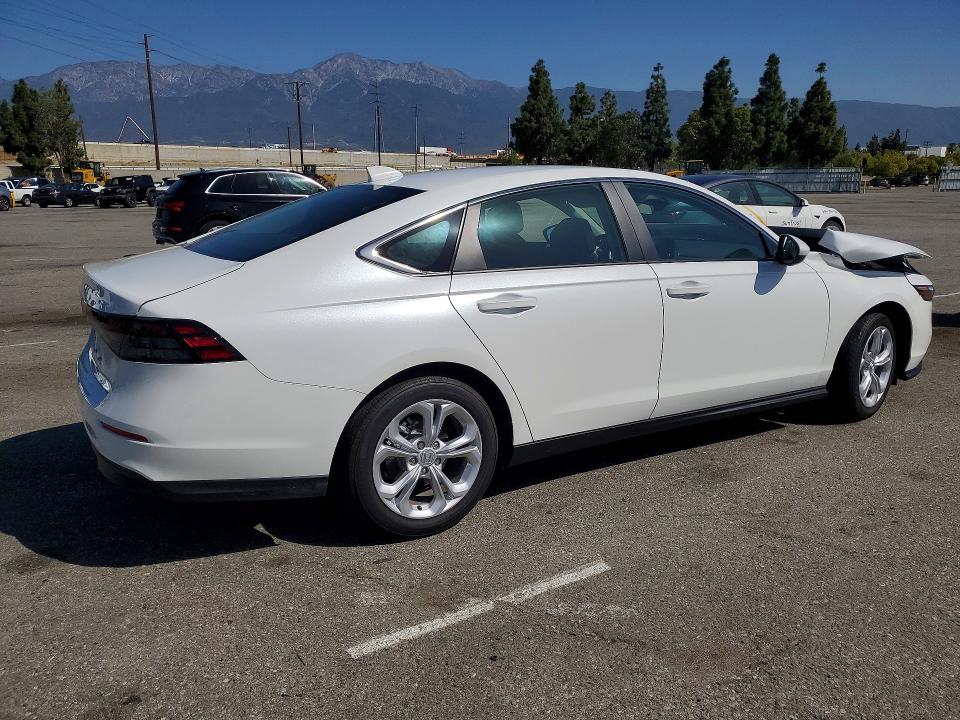 51451616 :رقم المزاد ، 1HGCY1F29SA035381 vin ، 2025 Honda Accord مزاد بيع