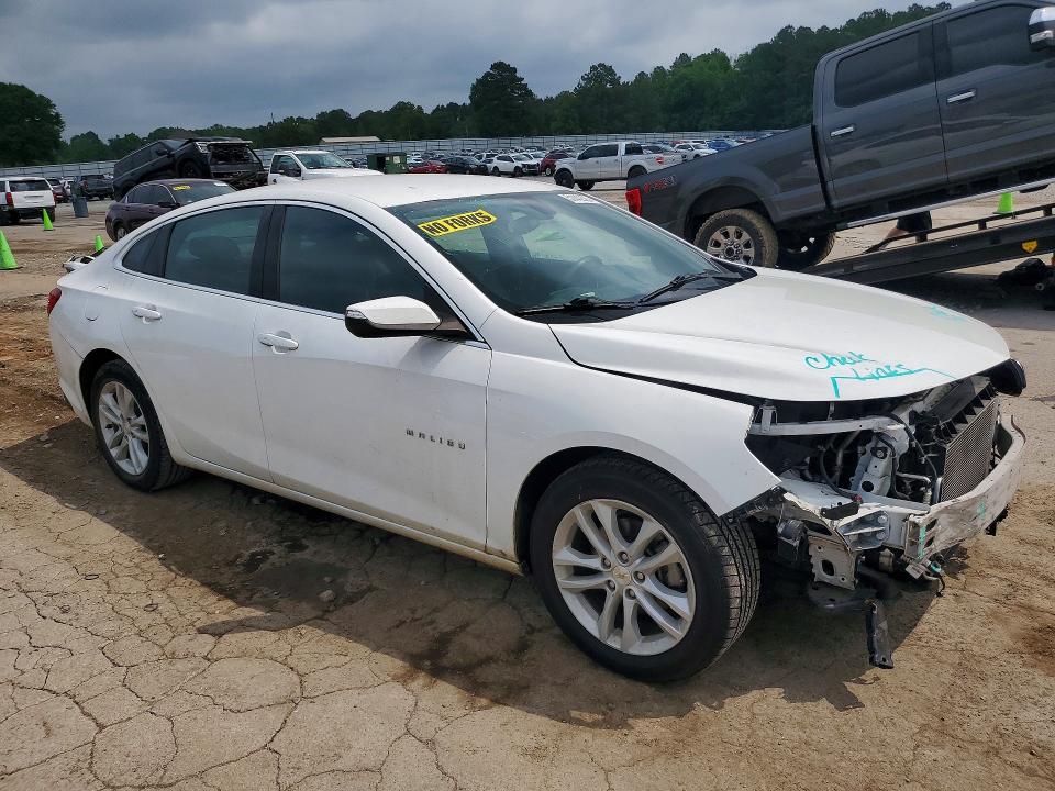 Продажа на аукционе авто 2018 Chevrolet Malibu, vin: 1G1ZD5ST7JF167267, номер лота: 51442326