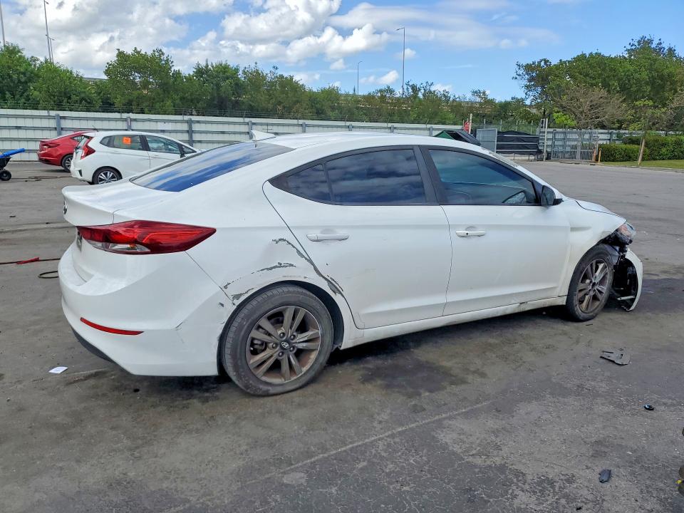 50566976 :رقم المزاد ، 5NPD84LF7JH359819 vin ، 2018 Hyundai Elantra مزاد بيع