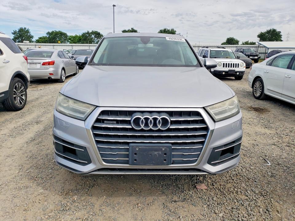 Продажа на аукционе авто 2017 Audi Q7, vin: WA1AAAF70HD003930, номер лота: 49295336
