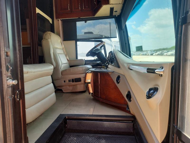 Продажа на аукционе авто 2010 Spartan Motorhome, vin: 4VZAU1C90AC071612, номер лота: 49150326