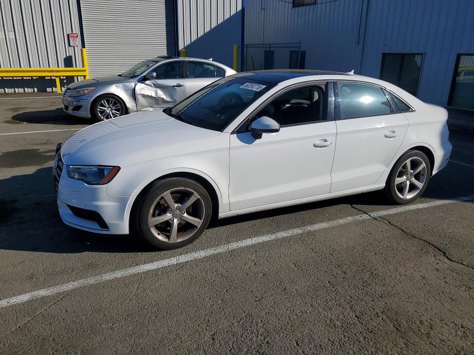 Продажа на аукционе авто 2016 Audi A3, vin: WAUA7GFF9G1054239, номер лота: 50260716