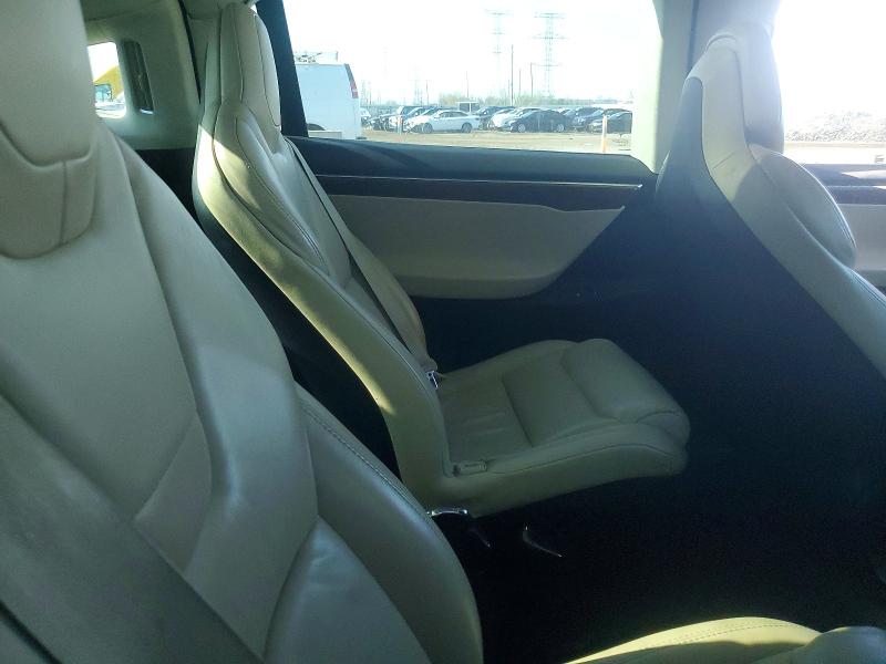 Продаж на аукціоні авто 2017 Tesla Model X, vin: 5YJXCBE42HF051834, номер лоту: 49435986