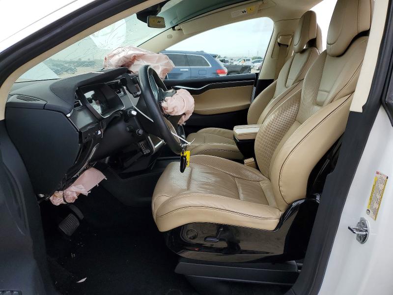 51681486 :رقم المزاد ، 5YJXCBE26GF016548 vin ، 2016 Tesla Model X مزاد بيع