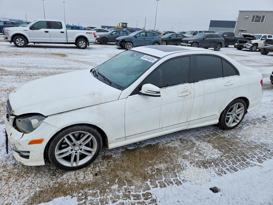 2014 Mercedes-benz C მანქანა იყიდება აუქციონზე, vin: WDDGF8AB5EA901576, აუქციონის ნომერი: 48144816