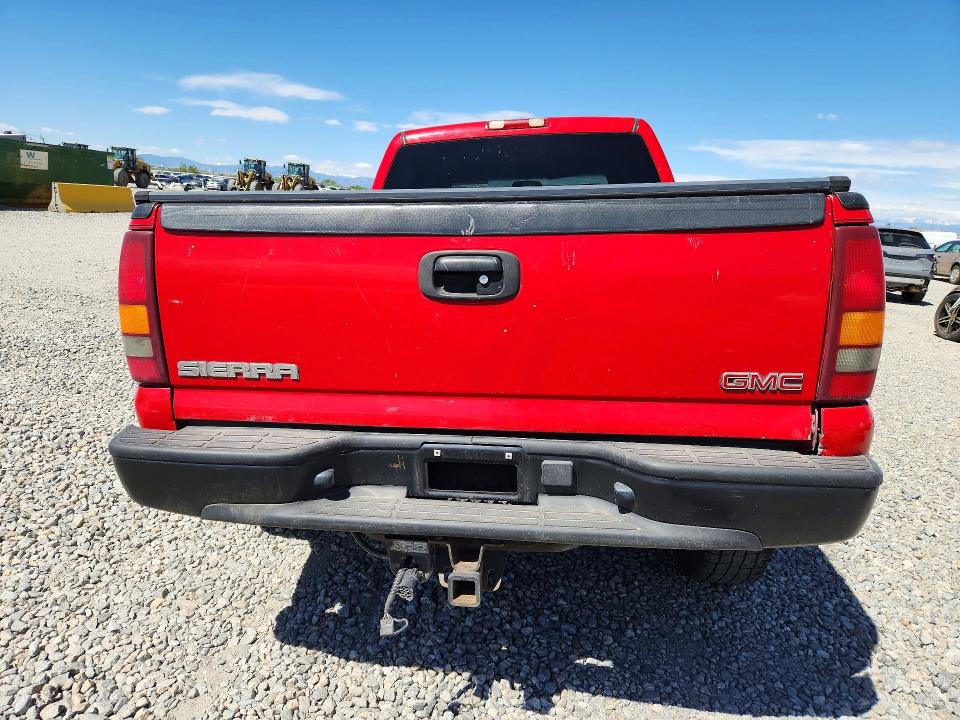 51103356 :رقم المزاد ، 1GTGK13U83F148301 vin ، 2003 Gmc Sierra مزاد بيع