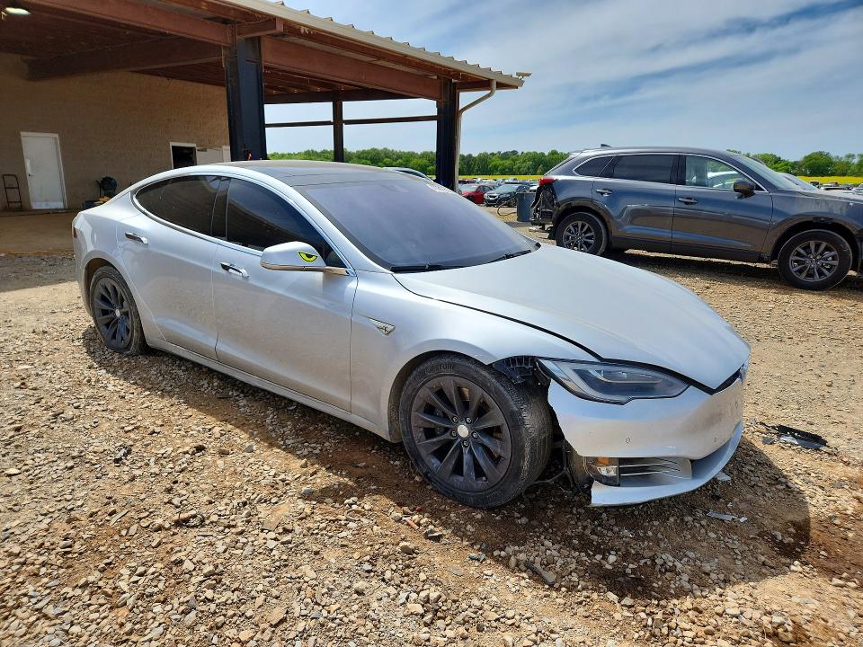 Продажа на аукционе авто 2016 Tesla Model S, vin: 5YJSA1E2XGF161943, номер лота: 48900556