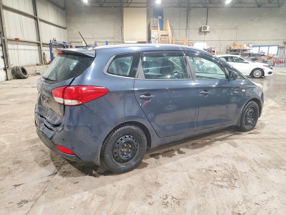 48063316 :رقم المزاد ، KNAHT8A36F7089703 vin ، 2015 Kia Rondo مزاد بيع