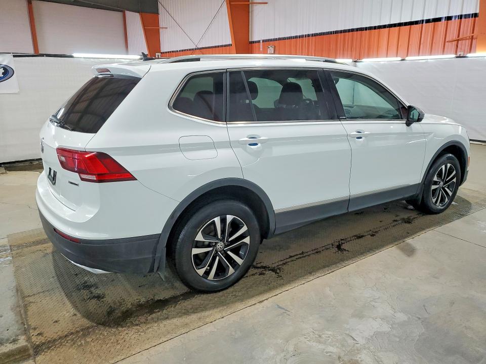 51489046 :رقم المزاد ، 3VV2B7AX7MM098942 vin ، 2021 Volkswagen Tiguan مزاد بيع