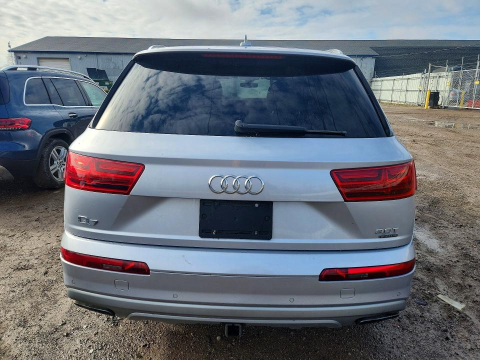 Продажа на аукционе авто 2017 Audi Q7, vin: WA1LAAF76HD005612, номер лота: 48735736