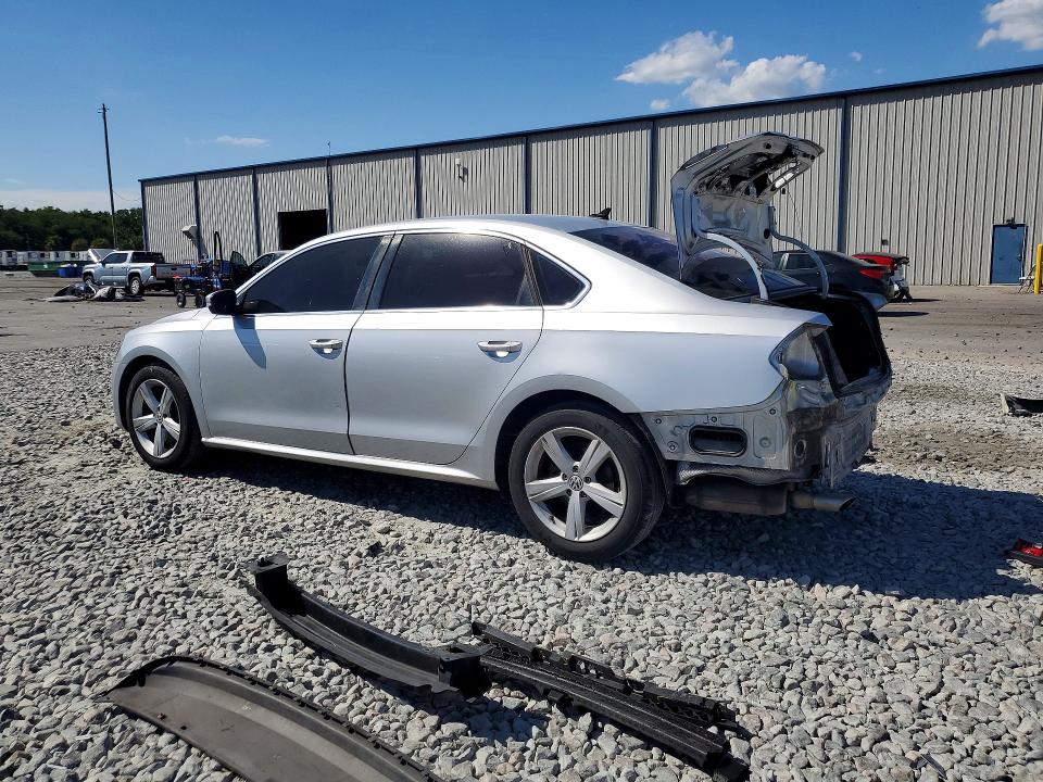2012 Volkswagen Passat მანქანა იყიდება აუქციონზე, vin: 1VWBP7A36CC049595, აუქციონის ნომერი: 51283766