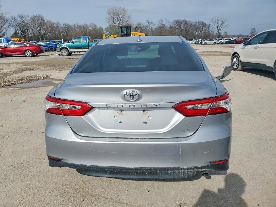 Продаж на аукціоні авто 2019 Toyota Camry, vin: 4T1B11HK1KU226332, номер лоту: 49893916