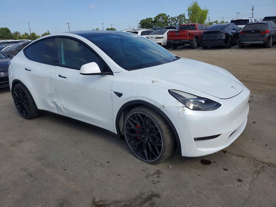 50975046 :رقم المزاد ، 7SAYGDEF5NF538191 vin ، 2022 Tesla Model Y مزاد بيع