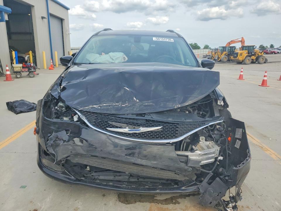 50153736 :رقم المزاد ، 2C4RC1BG0JR120127 vin ، 2018 Chrysler Pacifica مزاد بيع