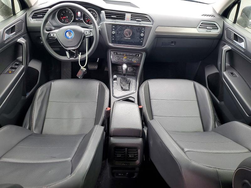 48679126 :رقم المزاد ، 3VV3B7AX5MM082582 vin ، 2021 Volkswagen Tiguan مزاد بيع