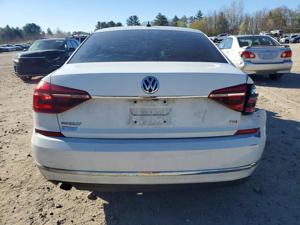 Продажа на аукционе авто 2017 Volkswagen Passat, vin: 1VWAT7A38HC079728, номер лота: 51103596