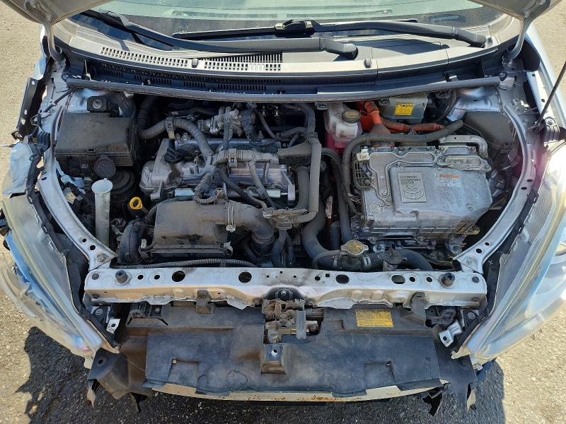 50509976 :رقم المزاد ، JTDKDTB35F1094658 vin ، 2015 Toyota Prius C مزاد بيع