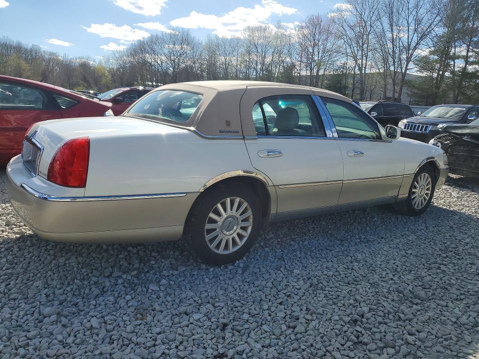 2006 Lincoln Town Car მანქანა იყიდება აუქციონზე, vin: 1LNHM83W56Y635906, აუქციონის ნომერი: 50696296