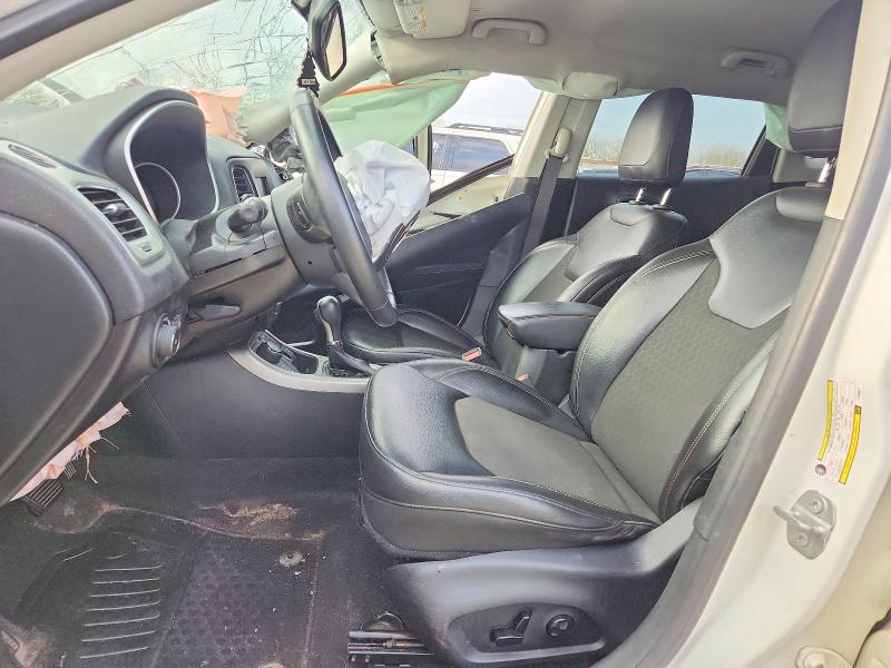 49516466 :رقم المزاد ، 3C4NJDBB9JT259017 vin ، 2018 Jeep Compass مزاد بيع