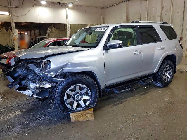 2019 Toyota 4runner მანქანა იყიდება აუქციონზე, vin: JTEBU5JR7K5671867, აუქციონის ნომერი: 49752716