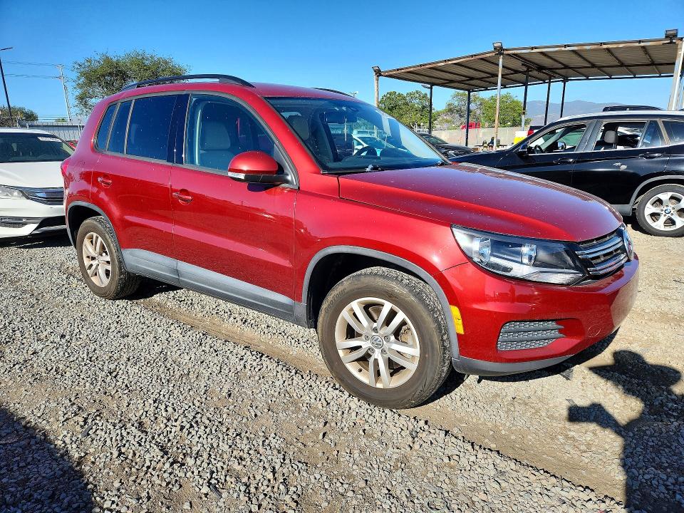49516736 :رقم المزاد ، WVGBV7AX0GW030830 vin ، 2016 Volkswagen Tiguan مزاد بيع