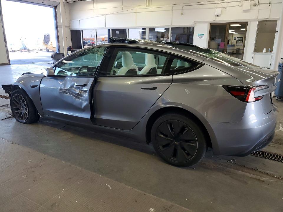 2025 Tesla Model 3 მანქანა იყიდება აუქციონზე, vin: 5YJ3E1EB7SF874249, აუქციონის ნომერი: 52009846