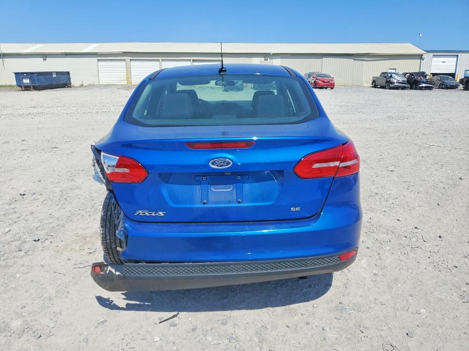 50792806 :رقم المزاد ، 1FADP3F2XJL318821 vin ، 2018 Ford Focus مزاد بيع